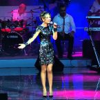 Christine Pepelyan – Ashxarhs Qez (Concert in Hamalir 2012)