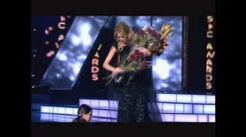 Christine Pepelyan – Shnorhakal Em (Armenia Music Awards 2012)