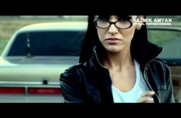 Razmik Amyan Feat. Lilit Hovhannisyan – Qonn Em Darcel